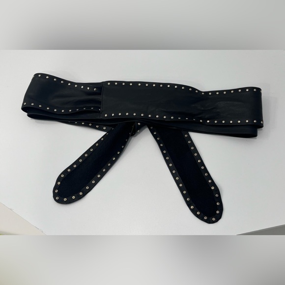 White House Black Market Black Studded Wrap Belt, One Size - Picture 2 of 6